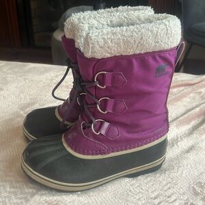 Sorel waterproof sz 4 boots GUC